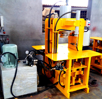 Paver Block Manufacturing Machine